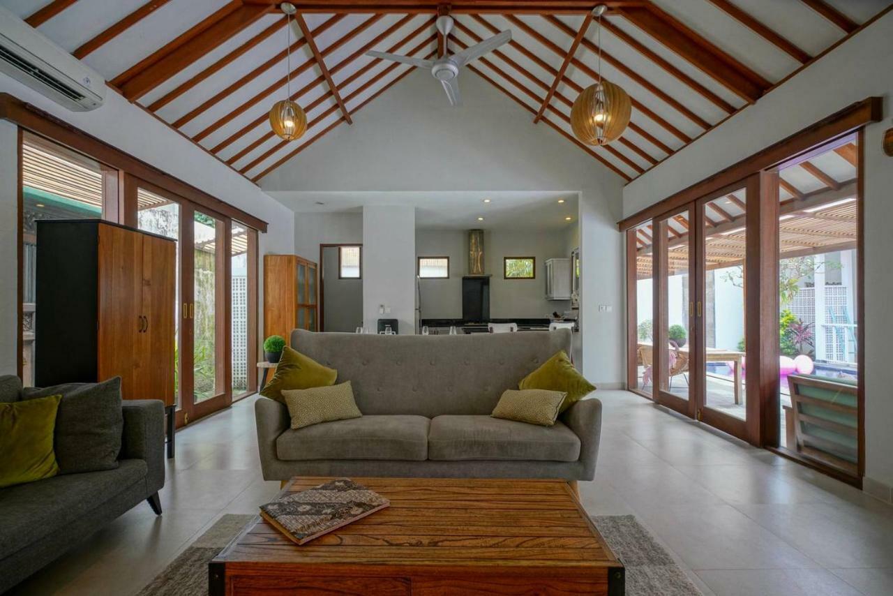 Villa Su'Kha Umalas Canggu Exteriör bild